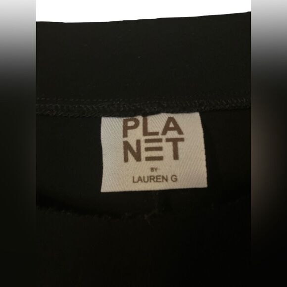 Planet by Lauren G Asymmetrical Hem Top Size 1 - Picture 4 of 8